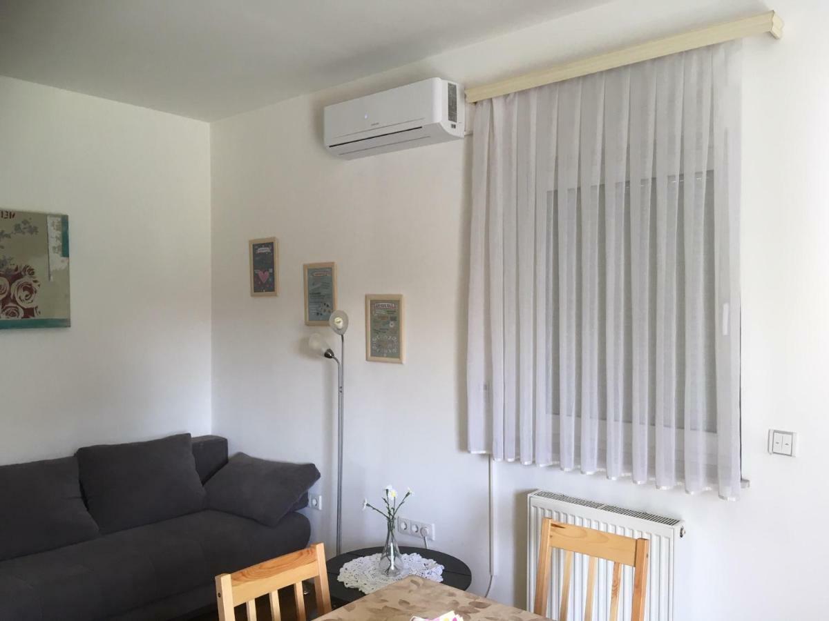 Ferienwohnung Hisa Marjetica Marburg Exterior foto